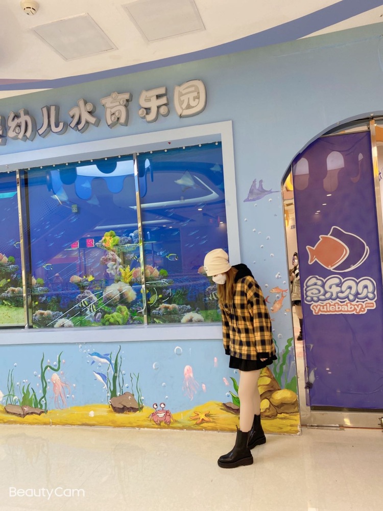 莹莹-辽宁省·大连市·中山区-抖音，***，-大家好！我是：莹莹
本人身高168  体重108 爱拍照和各种穿搭  时间自由 衣服 裤子 鞋子都可以   价格可议
艺名：莹莹
身份：寄拍
年龄：24
身高：168CM
体重：108
粉丝：400
