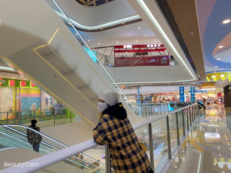 莹莹-辽宁省·大连市·中山区-抖音，***，-大家好！我是：莹莹
本人身高168  体重108 爱拍照和各种穿搭  时间自由 衣服 裤子 鞋子都可以   价格可议
艺名：莹莹
身份：寄拍
年龄：24
身高：168CM
体重：108
粉丝：400

