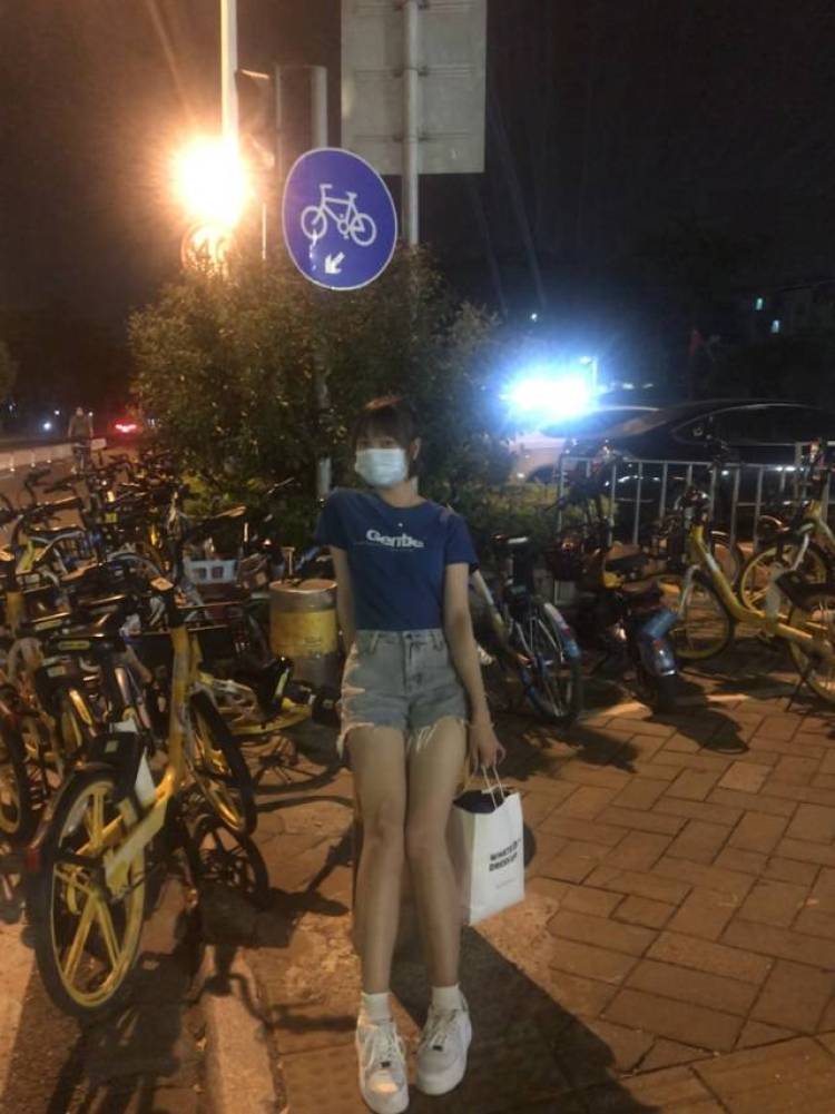 Fish-广东省·广州市·番禺区-抖音微博***朋友圈-衣服饰品化妆品均可，会拍照会p图出图快，买家秀、测评试用等等，还可尝试开箱视频创作。有微信社群运营、知乎软文创作经历，熟练文字排版校对。
