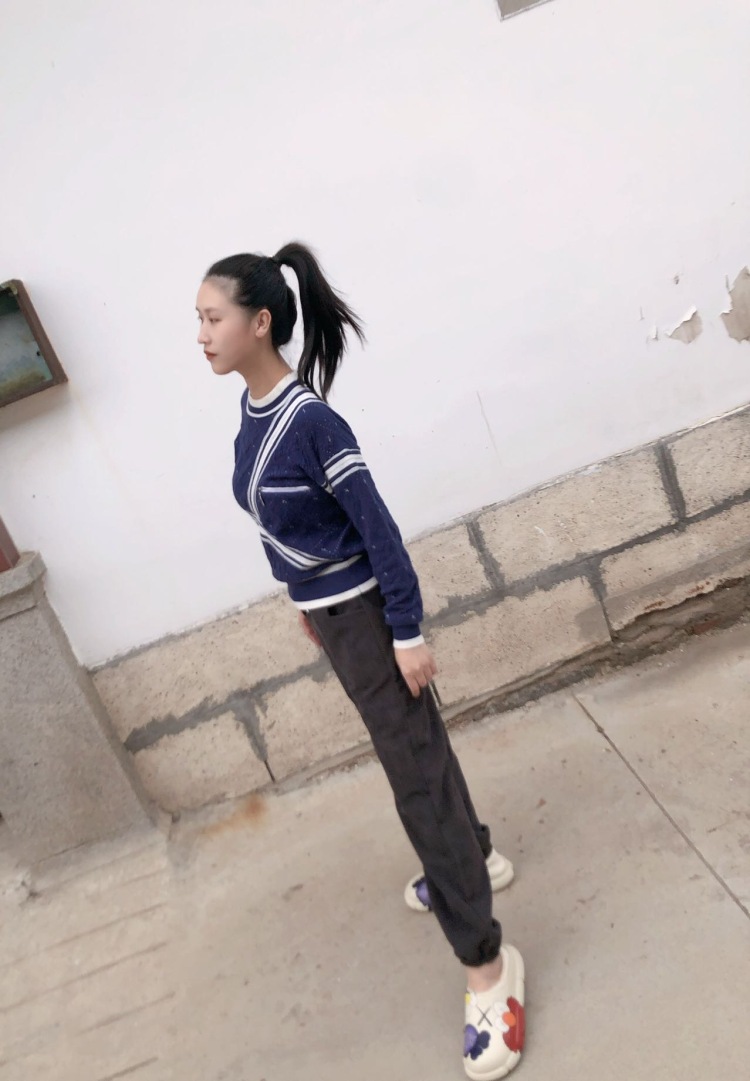 EVA-山东省·烟台市·龙口市--寄拍模特,网拍,精修修图,出图快,认真,风格可以转换,服装,美妆都可以,爱学习