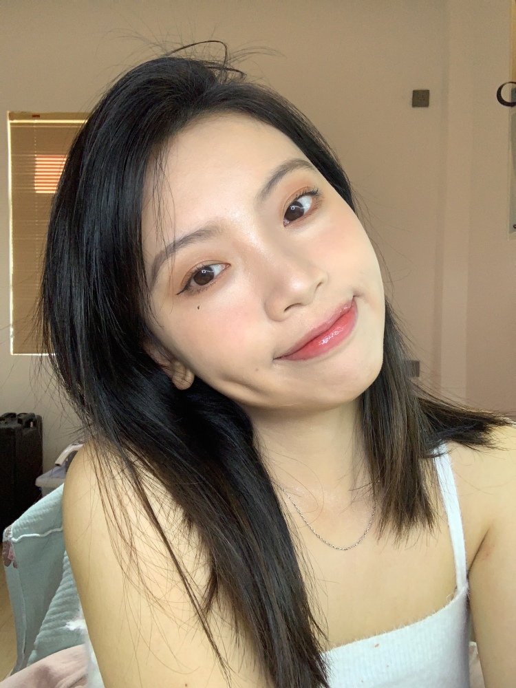 阮颖-广东省·东莞市·大岭山镇-抖音、微博-我的特长就是特别能说，其实对于我个人来说开箱测评挺不错的，同时个人长相也适合做寄拍模特