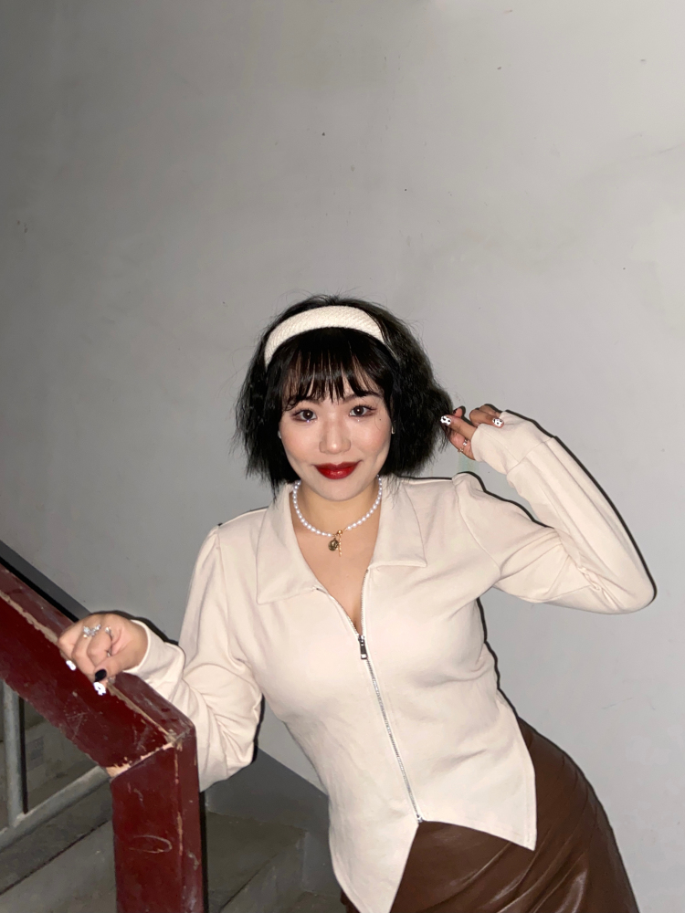 汪💛索菲娅-天津市·天津市·河西区-抖音微博***豆瓣知乎B站-擅长化妆拍照P图,录制视频剪辑
可买家秀,开箱种草视频
接衣服包包饰品美瞳各种风格寄拍