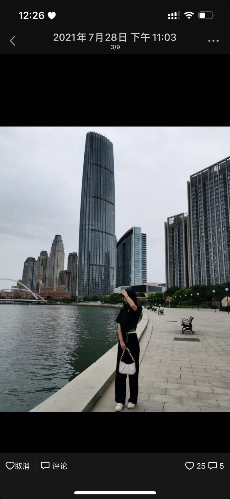 又又又又又饿了-河北省·衡水市·桃城区--喜欢拍照,喜欢买衣服,喜欢修图,做过主播,经常拍照,希望可以和商家合作,身高166 体重100斤