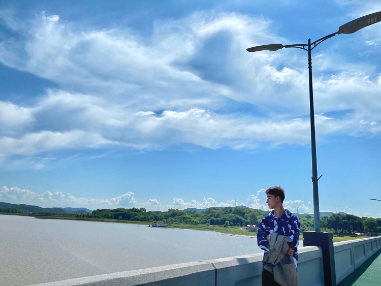 不是超人-黑龙江省·佳木斯市·向阳区-张鹏宇-学生
抖音粉丝1.1w
身高183
体重120
可接寄拍. 探店