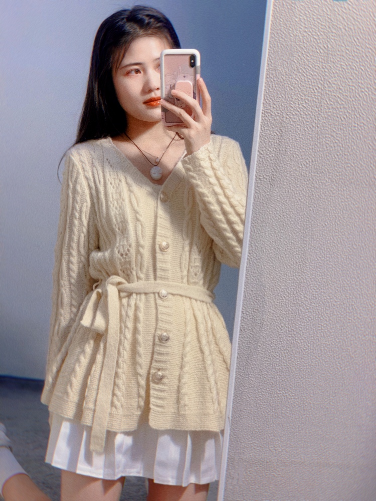 罐头鱼鱼-广东省·广州市·白云区-美图秀秀-接单范围：淘宝 拼多多 模特图 买家秀
能力：会穿搭 做过淘宝美工 会修图 
更新穿搭平台：美图秀秀（入这个软件 差不多三个月 已被邀进官方达人群 成为扶持账号）