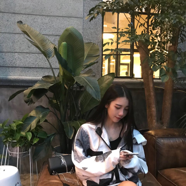 〇-浙江省·杭州市·拱墅区--约商家 可接寄拍
衣服包包饰品手机壳袜子等等
身高162 体重44