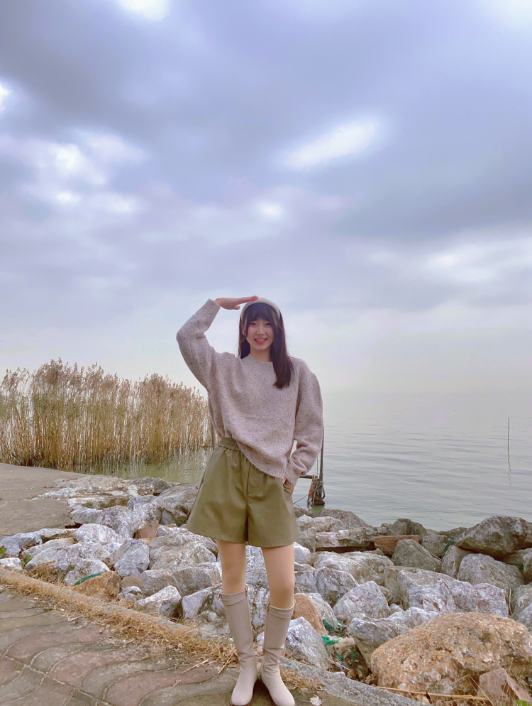 小圆子-浙江省·湖州市·吴兴区-抖音 ***-身高168体重47kg 多年秀场模特经验 会拍摄剪辑修图 会穿搭 能驾驭多种风格 全品类皆可拍 会陈列会找角度拍摄