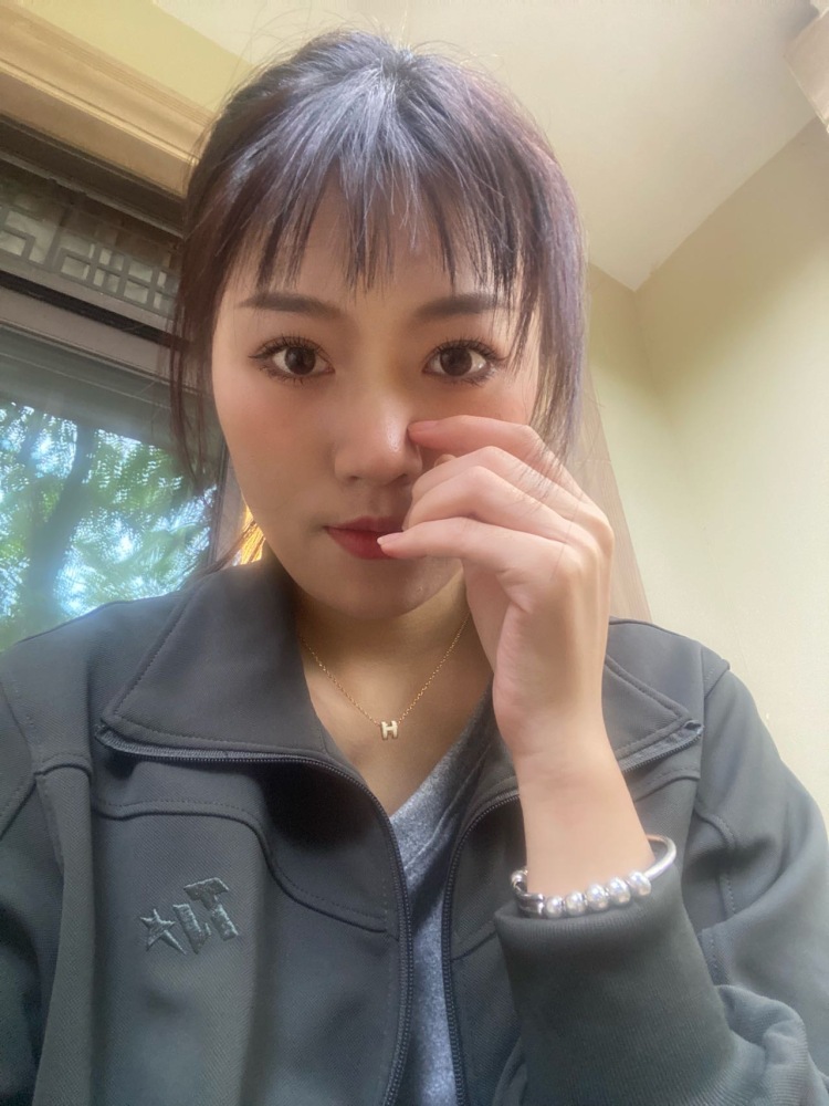 小景o-海南省·三亚市·海棠区--大家好!
可接寄拍 送拍等
服装饰品美妆护肤皆可
风格多样 会修图
效率性完成 保质保量
欢迎合作 🤝
年龄:19
身高:170CM
体重:54kg
