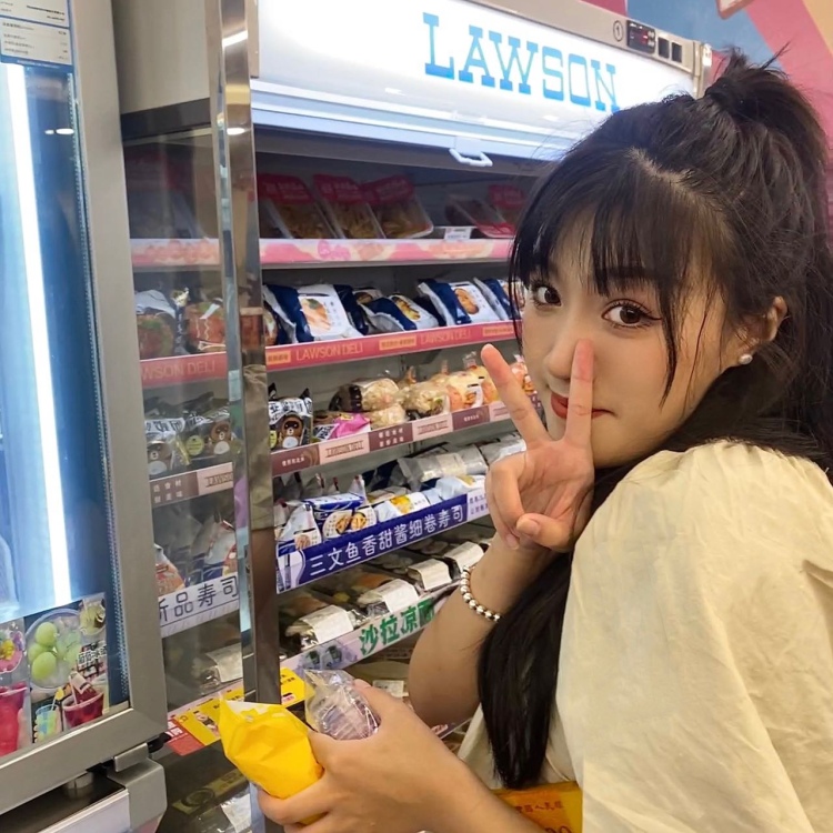 小景o-海南省·三亚市·海棠区--大家好!
可接寄拍 送拍等
服装饰品美妆护肤皆可
风格多样 会修图
效率性完成 保质保量
欢迎合作 🤝
年龄:19
身高:170CM
体重:54kg