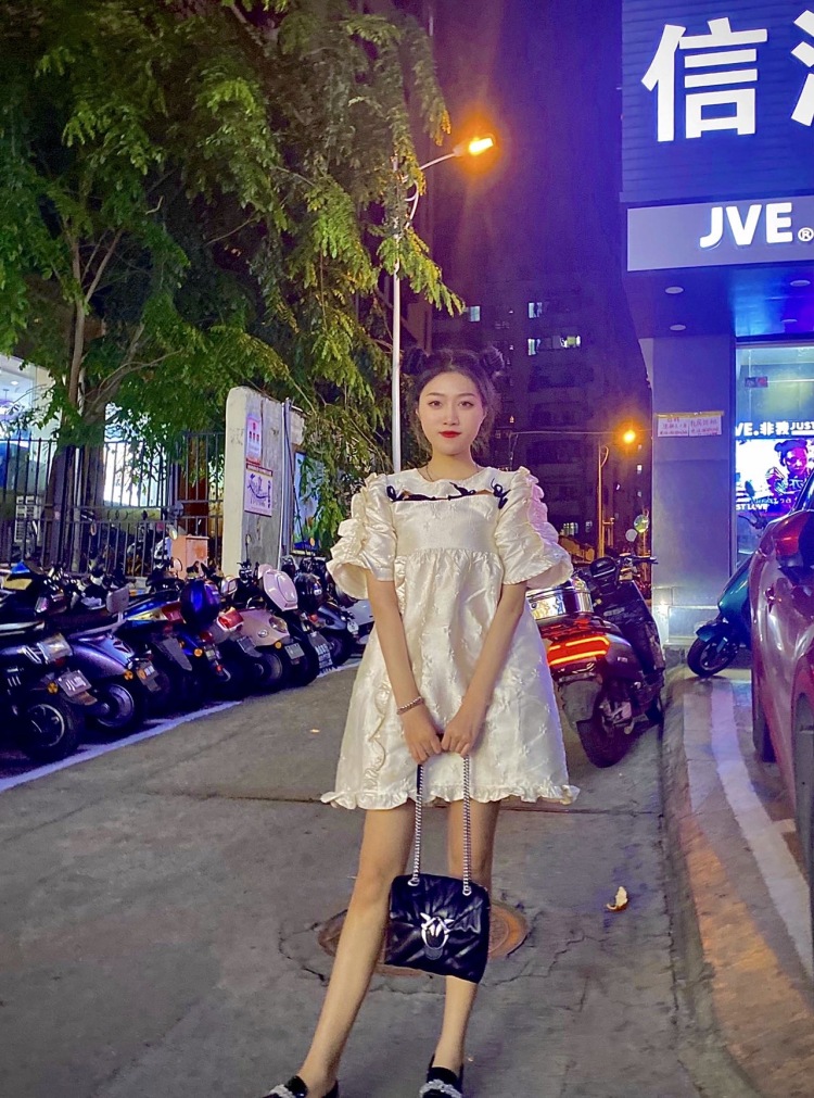 小景o-海南省·三亚市·海棠区--大家好!
可接寄拍 送拍等
服装饰品美妆护肤皆可
风格多样 会修图
效率性完成 保质保量
欢迎合作 🤝
年龄:19
身高:170CM
体重:54kg