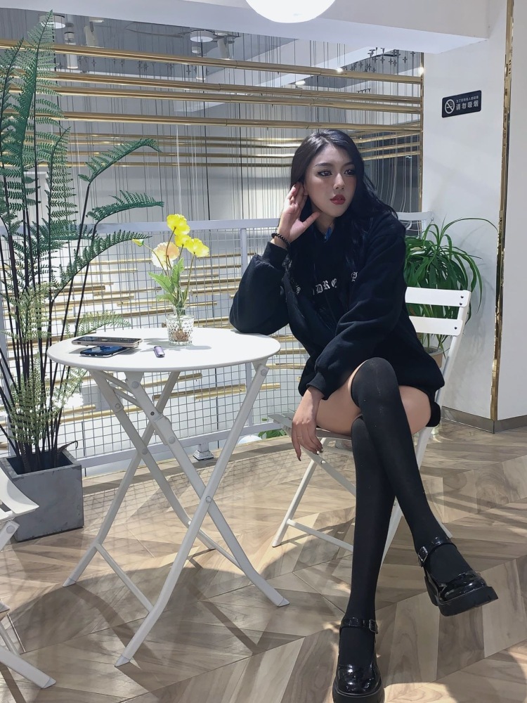 SmellyDil-河南省·郑州市·中原区-***-第一次接 非诚勿扰 骗子5⃣️扰 会认真对待每一个单子 价格可协商 更偏向于服饰 饰品 彩妆