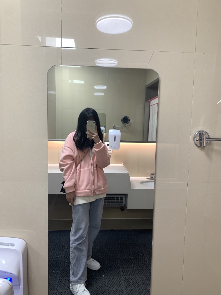 桀骜.-浙江省·嘉兴市·南湖区--本人第一次尝试接寄拍,希望能接到商家的邀请,本人也会全力配合商家宣传,可商议