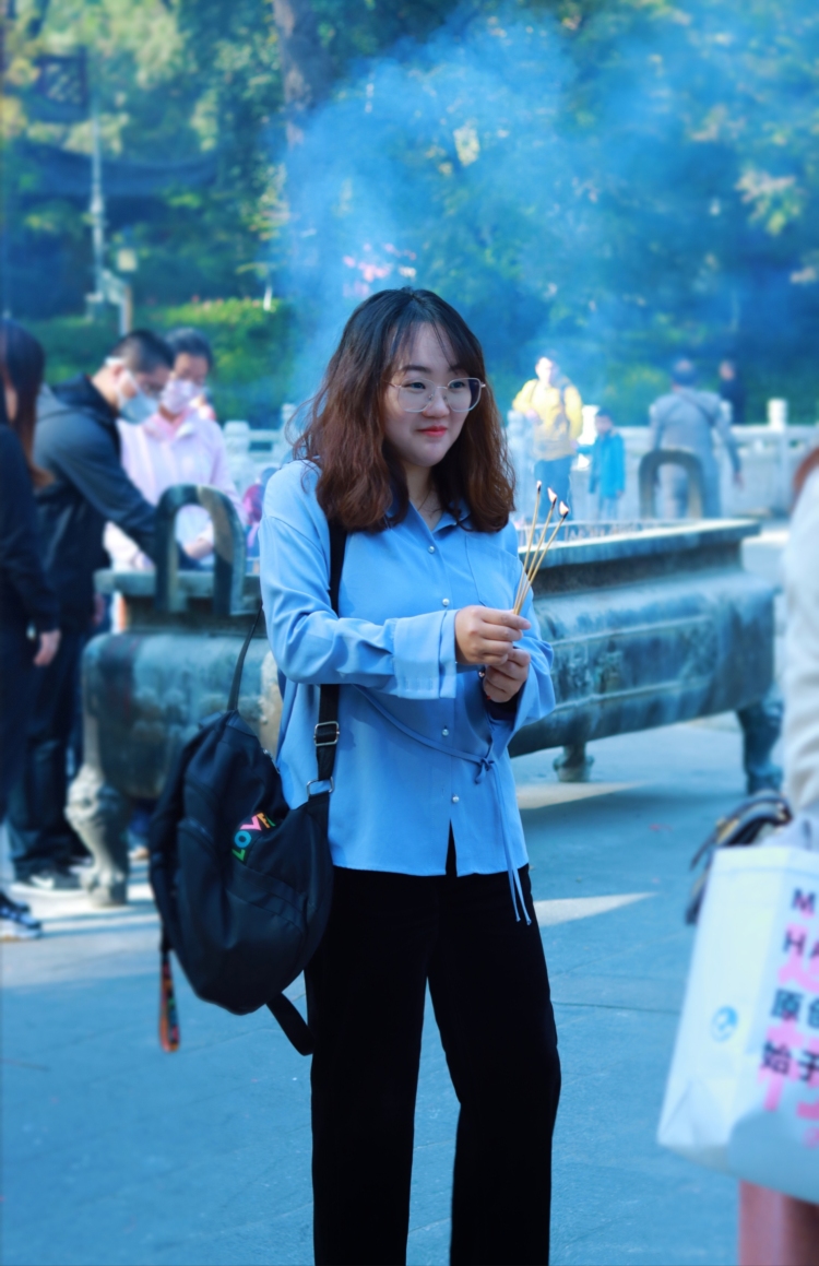 筱柔💦-江苏省·南京市·江宁区-抖音，***，大众点评-大家好～请叫我 筱柔…
个人比较喜欢拍照 会修图！！
：买家秀 开箱测评 种草
：接寄拍 送拍 约拍 探店
大众点评LV5；
***最高一篇浏览量15880，评论364条
有需要的老板可以找我哦…
年