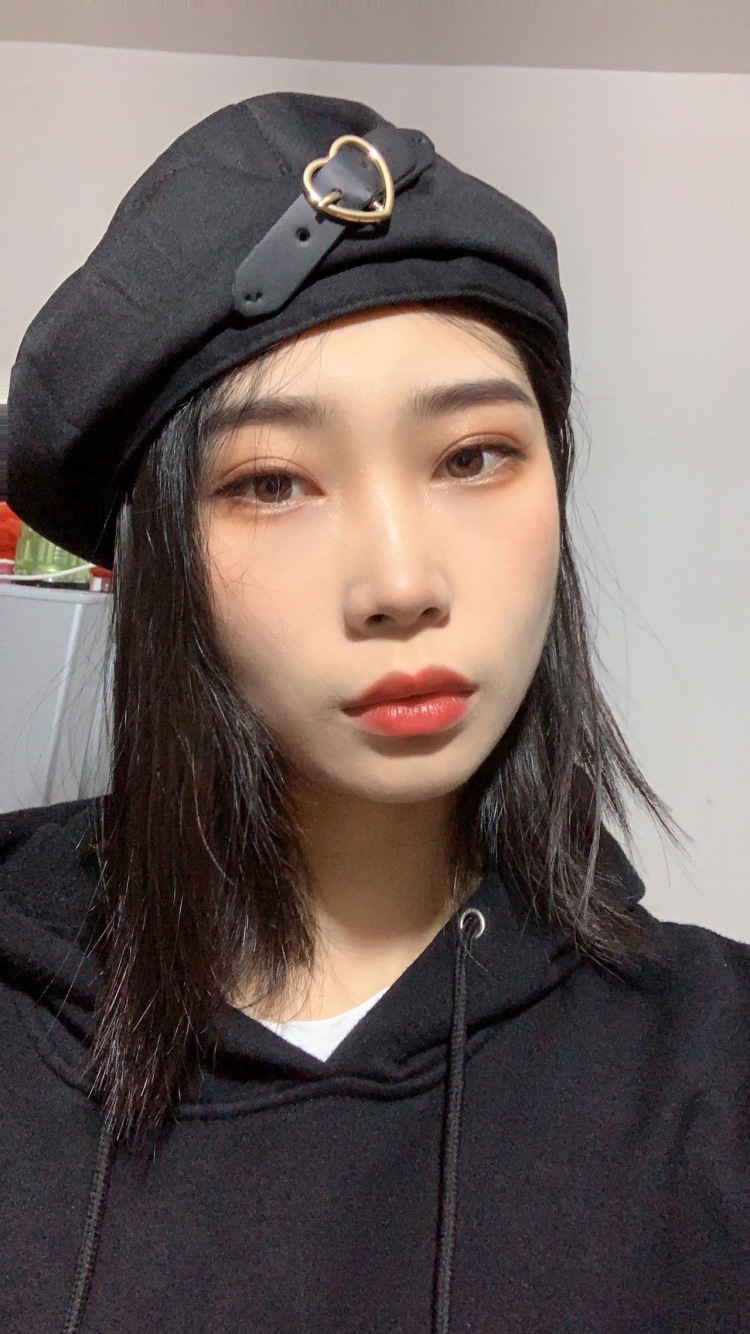 森-湖南省·长沙市·岳麓区--大家好,我的时间比较充裕,可接寄拍,会拍照会修图。
身高165
体重47
年龄24