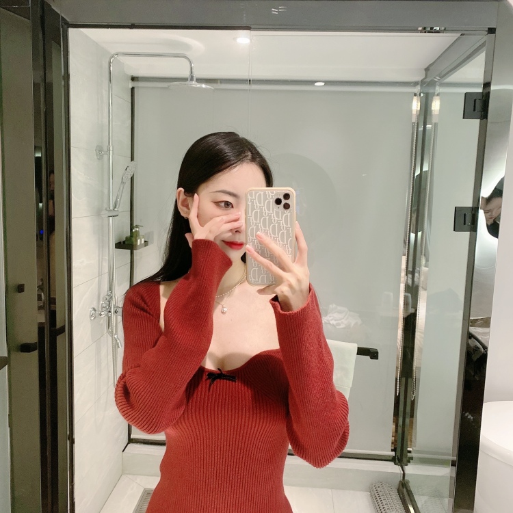 嗯 .-浙江省·宁波市·镇海区-抖音-173cm 44kg
时间自由 接寄拍 会p图 手机剪辑视频 (如双方满意可长时间合作)