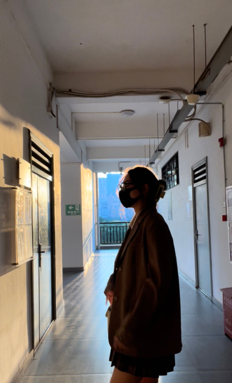 ang-广西壮族自治区·南宁市·西乡塘区--个人比较喜欢拍照 穿搭 会化妆
会修图 会做视频 什么风格都可以,都能驾驭 有需要的老板可以找我
年龄:20
身高:170
体重:58KG
