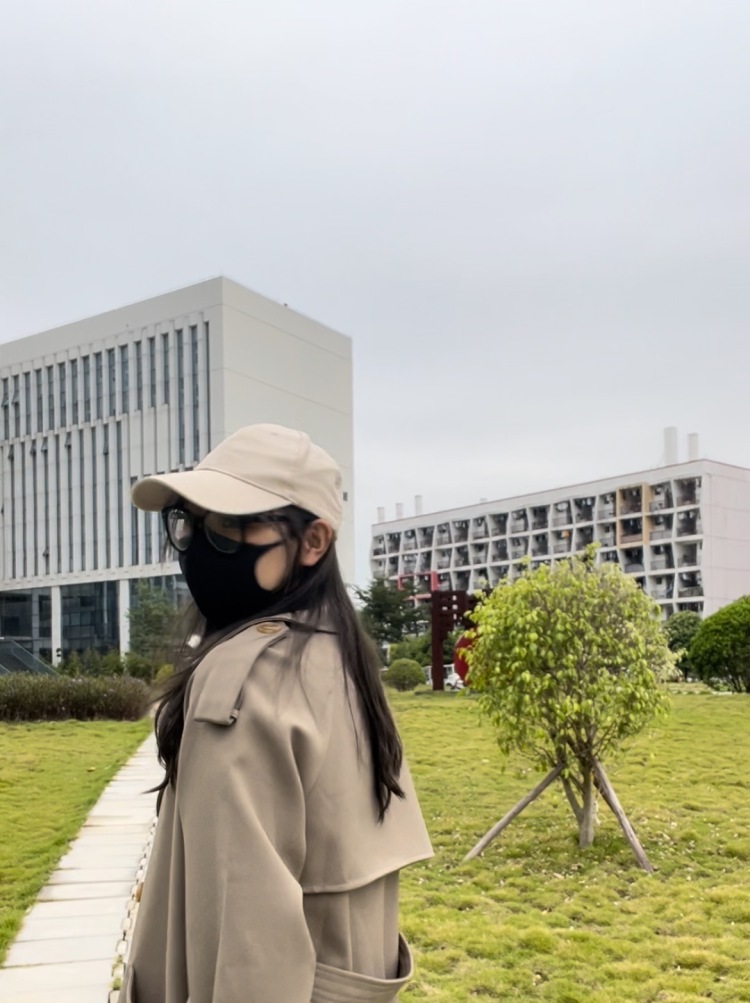 ang-广西壮族自治区·南宁市·西乡塘区--个人比较喜欢拍照 穿搭 会化妆
会修图 会做视频 什么风格都可以,都能驾驭 有需要的老板可以找我
年龄:20
身高:170
体重:58KG