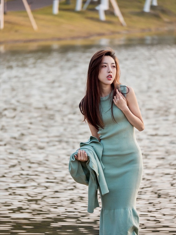 Sunshine-江苏省·苏州市·吴中区--接商拍,美瞳服饰饰品鞋子裤子都ok。
有专业摄影师和后期。(后期图片是否精修看你需要~)
可室内可室外出图。纯对镜自拍不接,他拍为主。
不脱稿!!!真诚期待与你的合作。