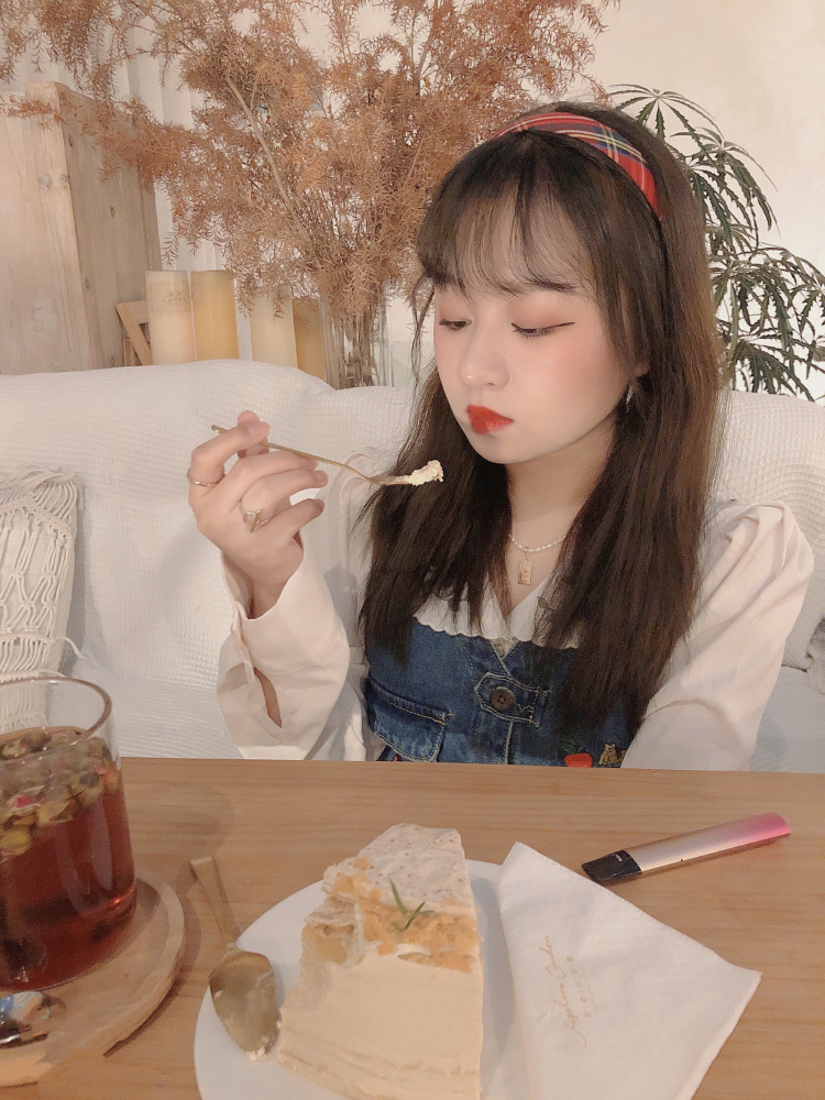 Anna-湖南省·怀化市·鹤城区-抖音 ***-新人
可接买家秀 寄拍模特 探店打卡 开箱测评 免费试用都可 擅长拍照p图