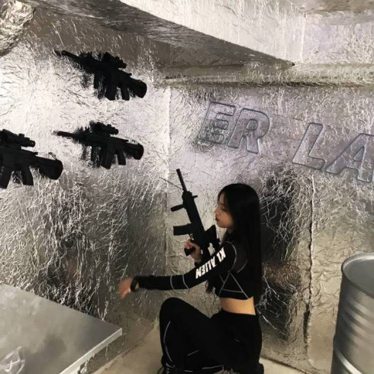 NIEZHIQIN.-江西省·南昌市·新建区--身高174体重50kg 平常喜欢拍照会p图
接寄拍衣服等等可再议