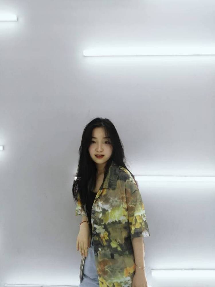 。。。-辽宁省·大连市·金州区-抖音-寄拍,会修图,能驾驭各种风格。有一定化妆技术,爱好拍照,有空闲时间。
年龄:20
身高:160cm
体重:88斤
身份:素人