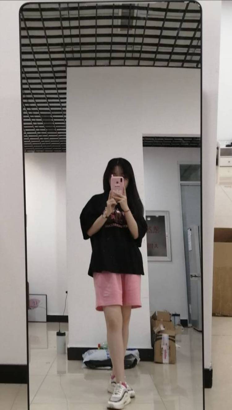 。。。-辽宁省·大连市·金州区-抖音-寄拍,会修图,能驾驭各种风格。有一定化妆技术,爱好拍照,有空闲时间。
年龄:20
身高:160cm
体重:88斤
身份:素人