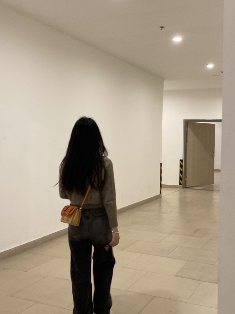 真没睡-江苏省·南京市·溧水区-抖音微博***-在校大学生,p图技术好,喜欢拍照,之前拍过很多他拍,接寄拍,淘宝寄拍卖家秀等,也可拍视频,会剪辑