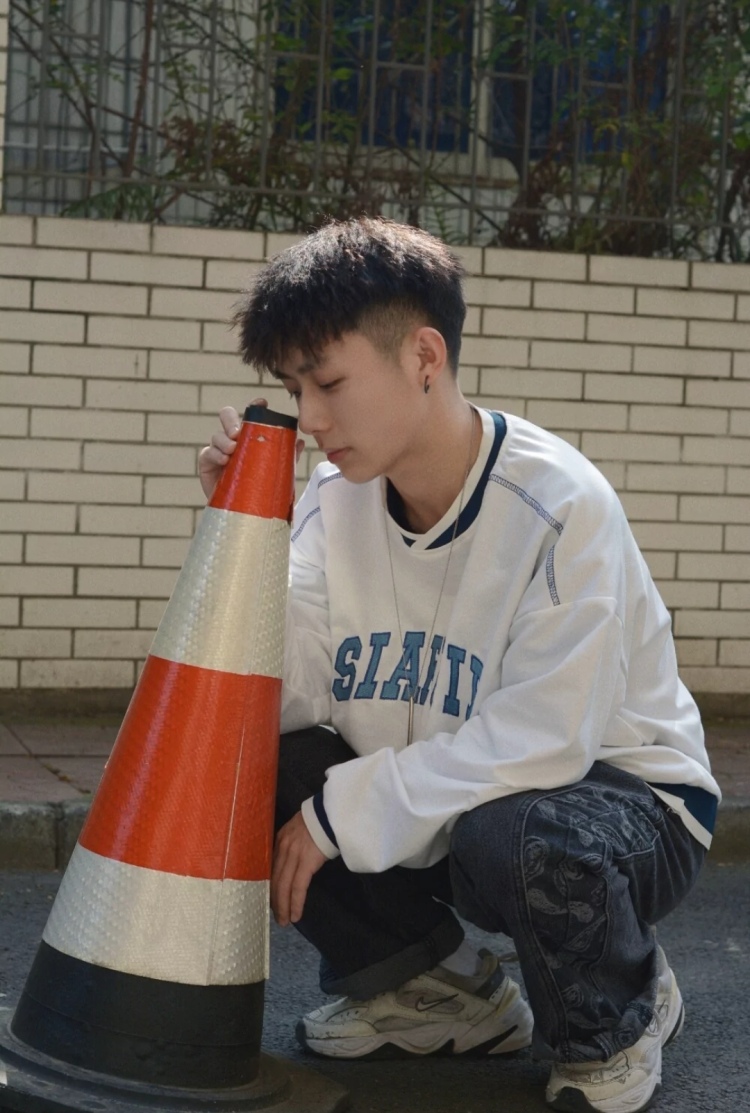 BABA-四川省·成都市·金牛区--新人 可接买家秀   可接淘宝寄拍模特 可接合作  正常能接的都🉑