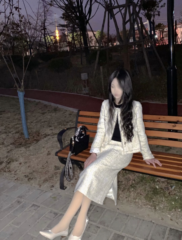 赴月观长安.-河南省·南阳市·桐柏县-抖音快手-接寄拍 会拍照身材比例好也会修图 身边的朋友都说我的照片好看妆容什么的都会什么风格都能驾驭的