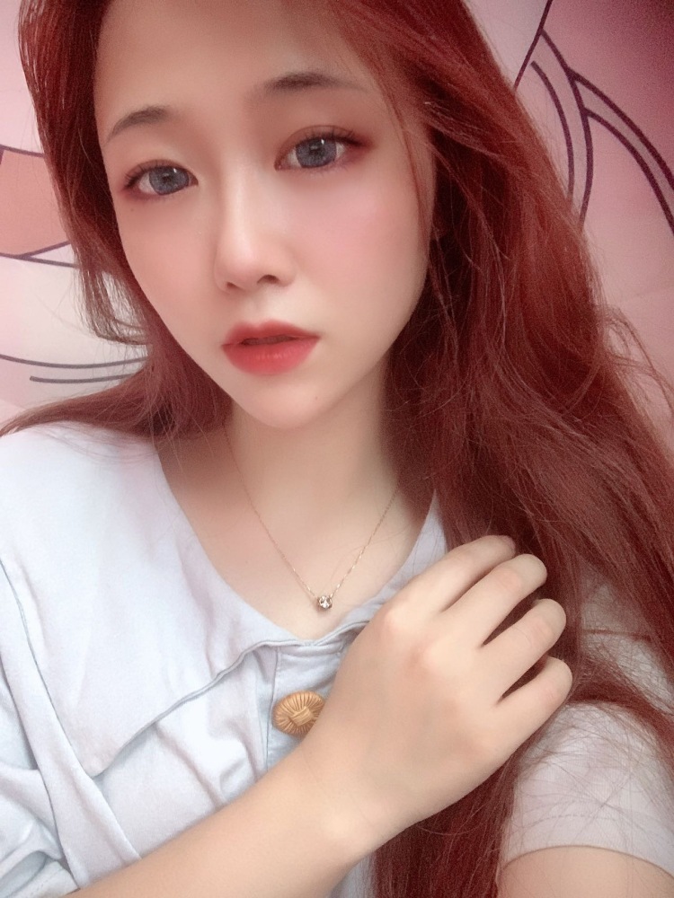 💭  Female · nerve ᥫᩣ-福建省·厦门市·思明区-抖音，***-163   110  素人模特
喜欢拍照，网拍，寄拍都🉑️
会修图