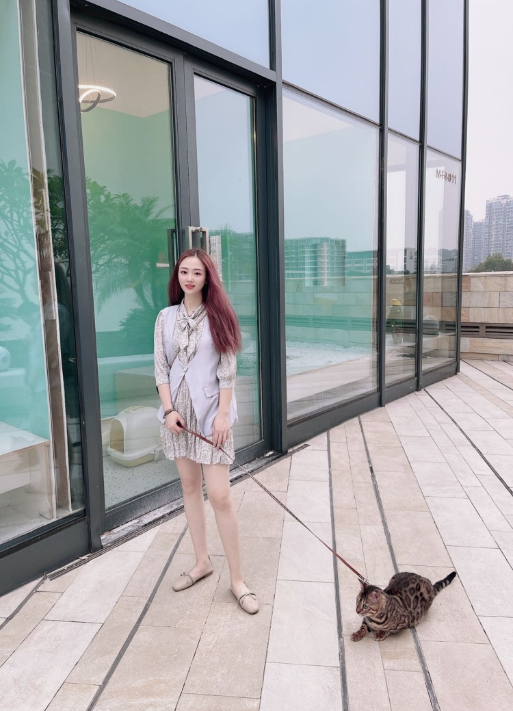 💭  Female · nerve ᥫᩣ-福建省·厦门市·思明区-抖音，***-163   110  素人模特
喜欢拍照，网拍，寄拍都🉑️
会修图
