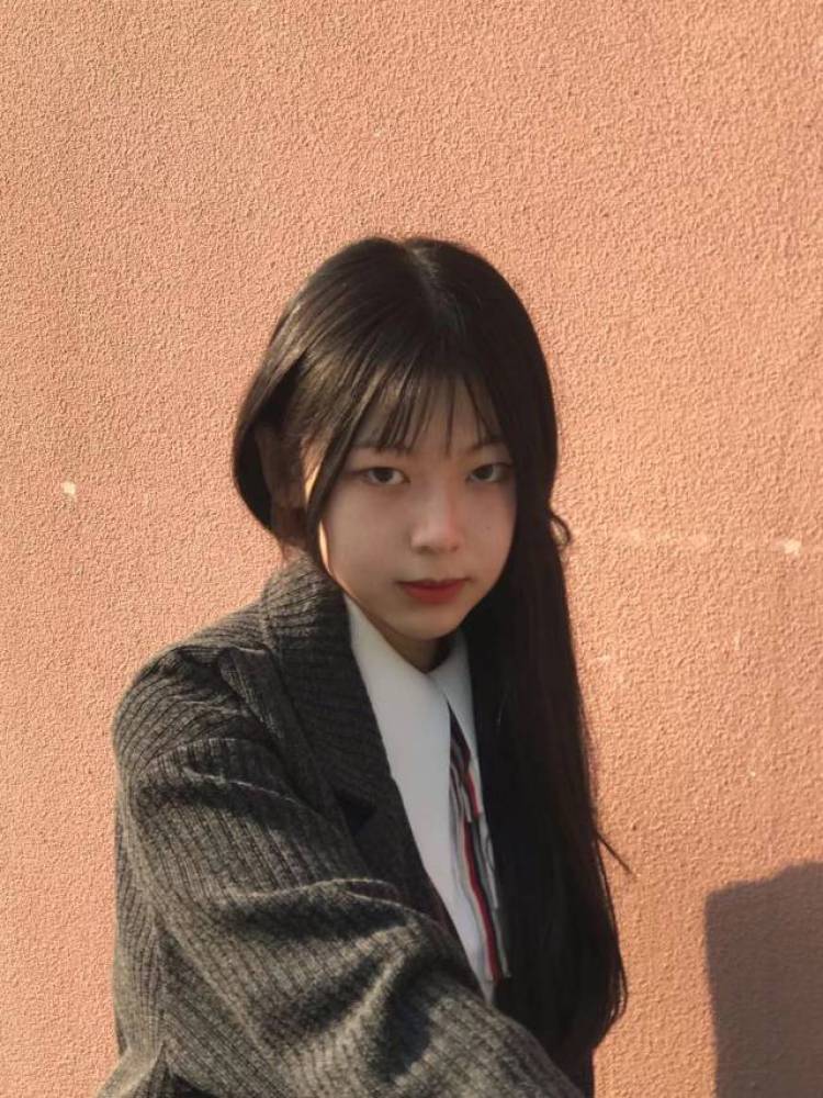 _333c_-陕西省·西安市·未央区-抖音-身高175cm体重57kg 上衣M码以上即可，接淘宝衣物饰品详情买家秀寄拍，同城可约拍