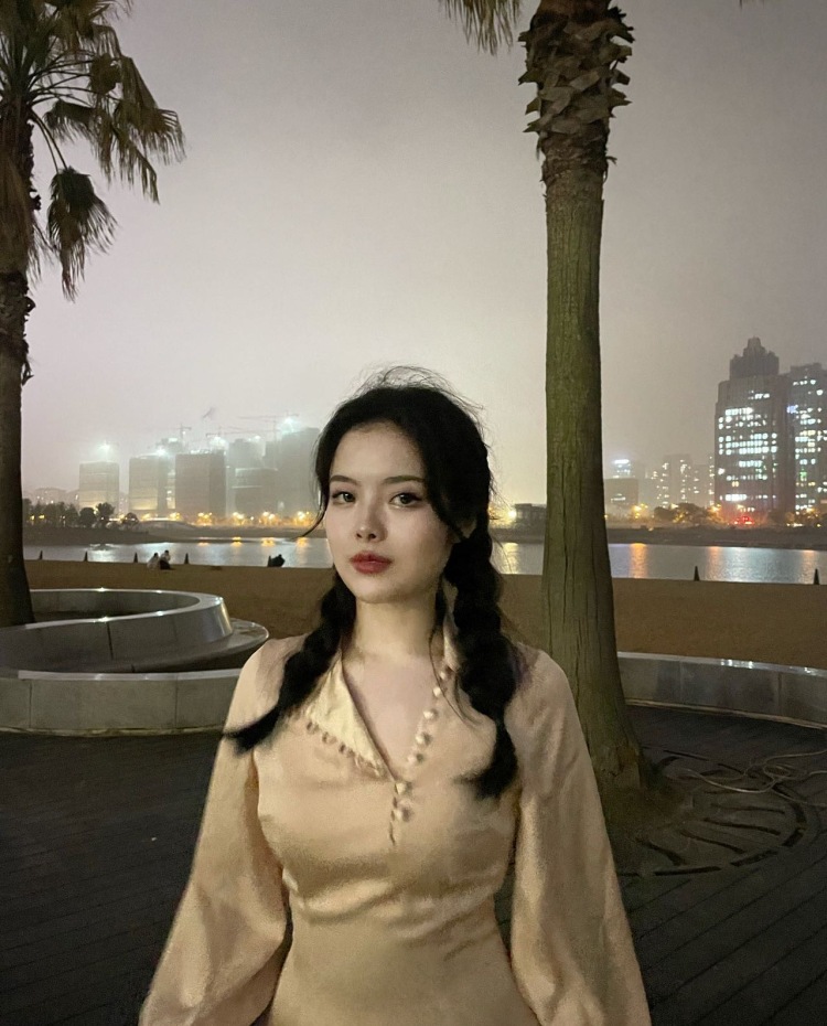 Alisa-浙江省·杭州市·上城区--接寄拍 168
欧美风日系风甜美风皆可
包包衣服鞋子饰品都可以