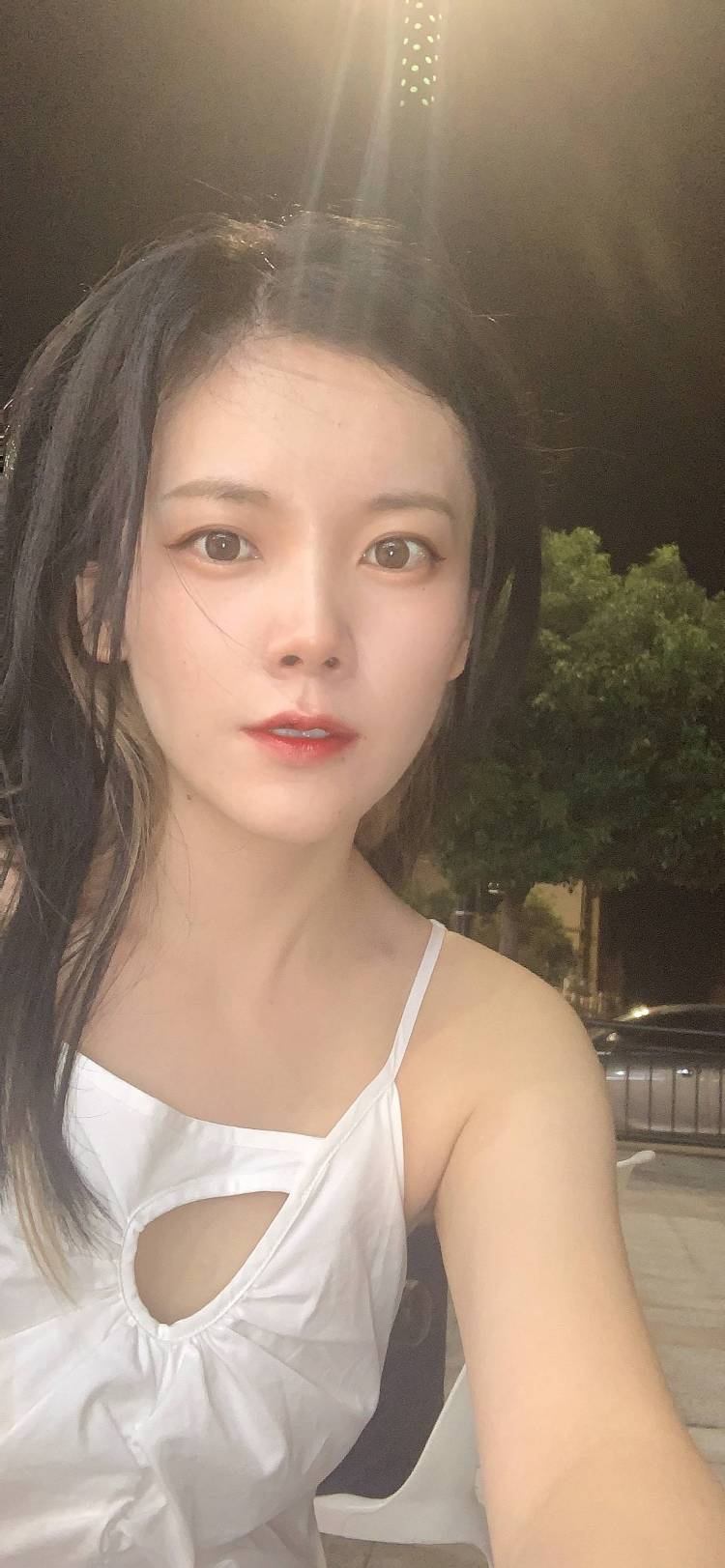 Echo-浙江省·杭州市·上城区-抖音 ***-喜欢拍照
可接服饰 鞋包 美妆产品等
会修图
mcn工作 对内容及拍摄敏感