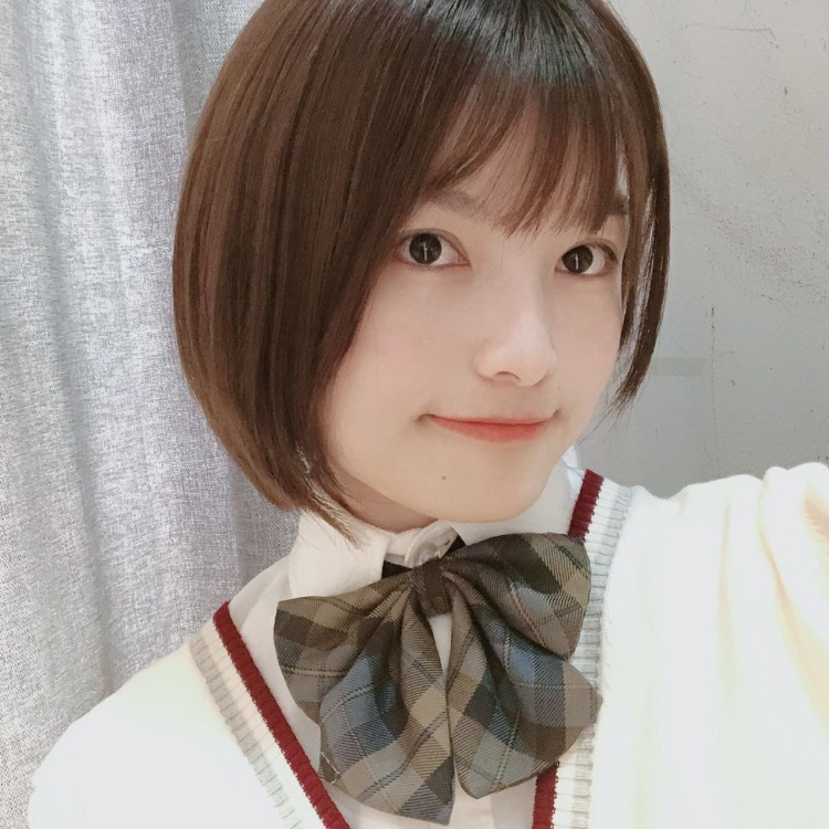YUI-湖北省·武汉市·东西湖区--买家秀 甜系少女系类的服装拍摄 产品试用 ***探店打卡 等都可以 爱好拍照 会p图剪小视频
