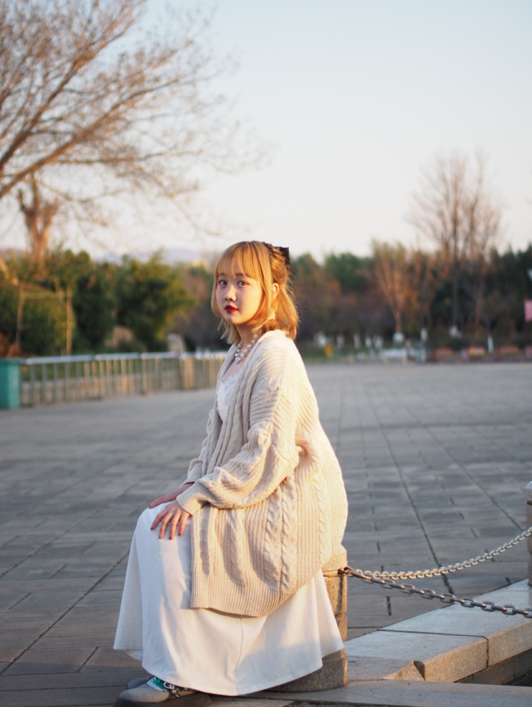 妤妤不哭_-山东省·济南市·长清区-抖音-接寄拍 pdd 淘宝 衣服耳饰 美瞳包包都可（微胖）
好商量 不事多 超过十块就可
年龄20身高165 体重115