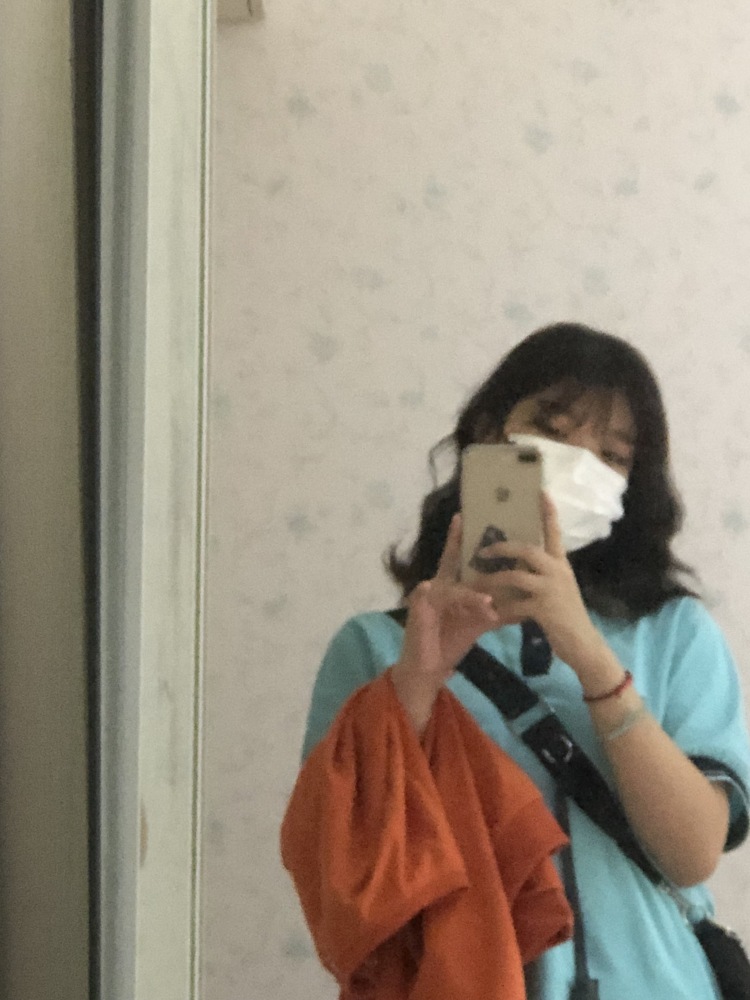 NIKI-四川省·成都市·龙泉驿区--买家秀  测评 寄拍 平面模特 都可以   风格多变 本人性格开朗活泼 热爱生活 爱好唱歌 工作认真 效率快 希望各位老板看看我！！
