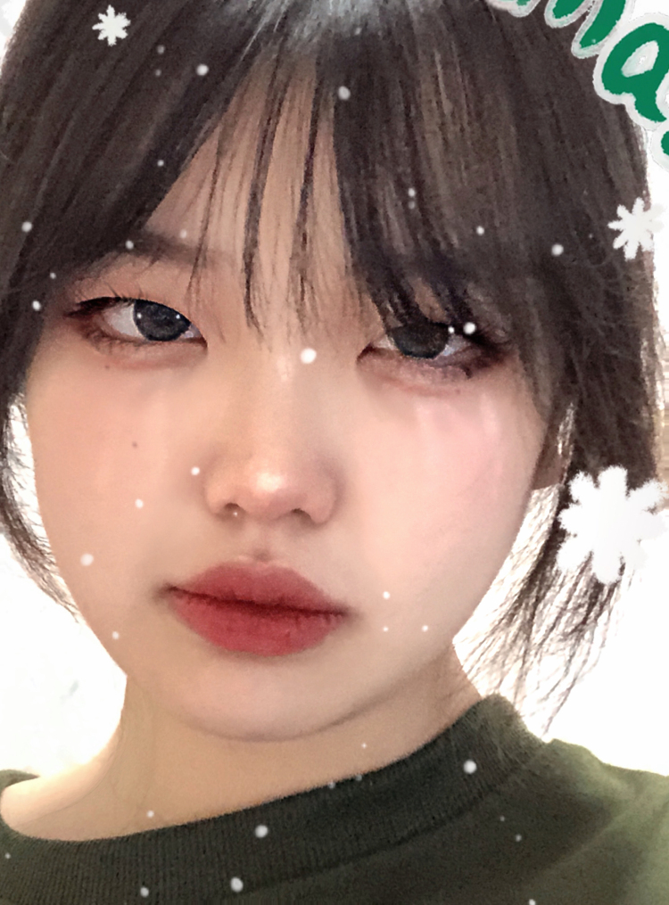 NIKI-四川省·成都市·龙泉驿区--买家秀  测评 寄拍送拍  衣服首饰化妆品都行  平面模特 也可以   风格多变 本人性格开朗活泼 热爱生活 化妆手艺精湛  爱好唱歌 工作认真 效率快 希望各位老板看看我！！