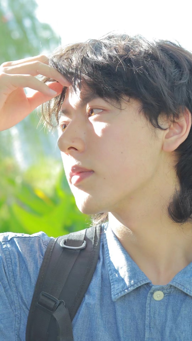 飞飞在干嘛-湖南省·长沙市·芙蓉区--野生模特
风格都🉑️
港风、日系、高街
接寄拍、约拍
需要收费
约拍需要看作品