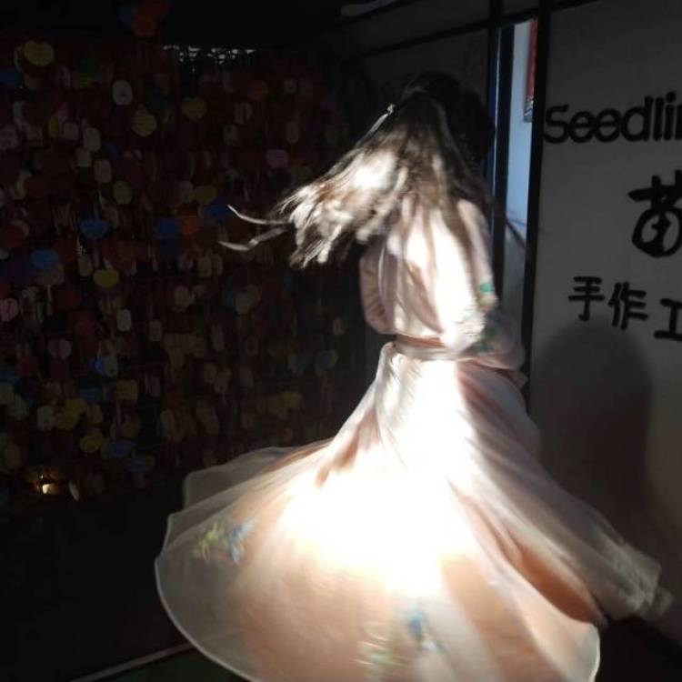 叶酒-辽宁省·沈阳市·大东区-抖音,最右-买家秀可拍
种草姬也可
种草软文会写,文字不限
素人,身高174,体重53kg
会P图,不拖单