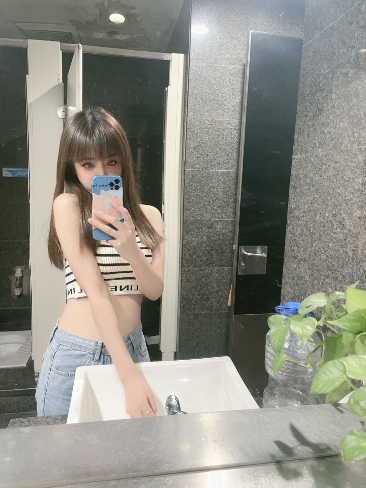 star皆空🤍-吉林省·长春市·二道区-*** 抖音-接全国范围的买家秀、寄拍模特、穿搭分享（小红📖）探店打卡长春
身高：166cm 体重：48kg
 服装 鞋 包 配饰都可
身份：主播带货
年龄：22