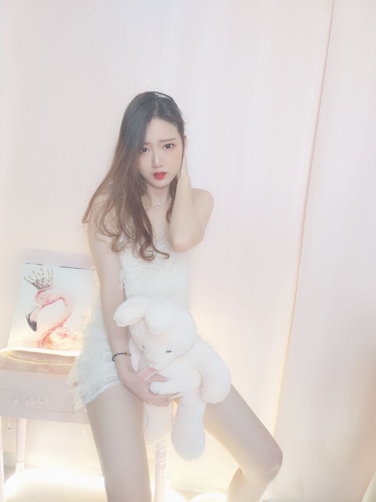 兰兰-河南省·驻马店市·新蔡县-抖音-身高170体重130，会跳舞。可买家秀，免费试用，测评种草~