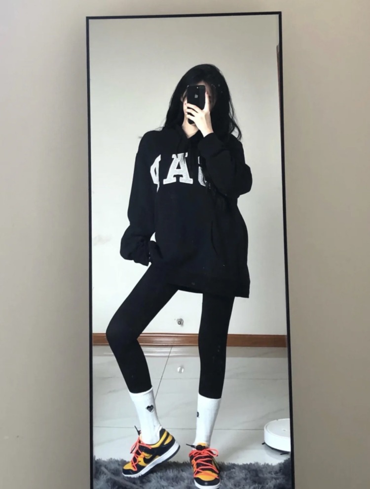 .-陕西省·西安市·雁塔区--身高171 体重106 
随时可以接单
之前有接触过略有经验
