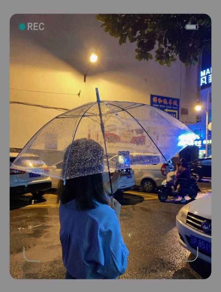 叫小吴吧。-云南省·丽江市·永胜县-抖音-可接买家秀，寄拍模特，会拍照会修图，可长期合作 身高160  体重49kg