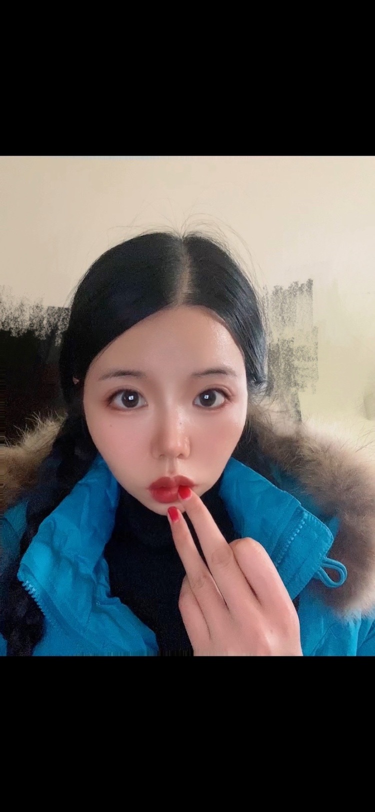 灰姑娘👸-河南省·郑州市·登封市-抖音搜索 1069894629-新人 求关照. 衣服 帽子 包包 化妆品鞋子 均可
穿s码 Xs 码衣服
