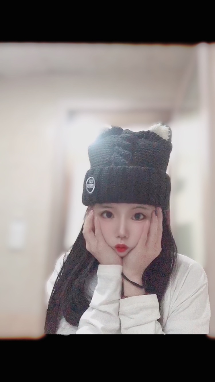 灰姑娘👸-河南省·郑州市·登封市-抖音搜索 1069894629-新人 求关照. 衣服 帽子 包包 化妆品鞋子 均可
穿s码 Xs 码衣服