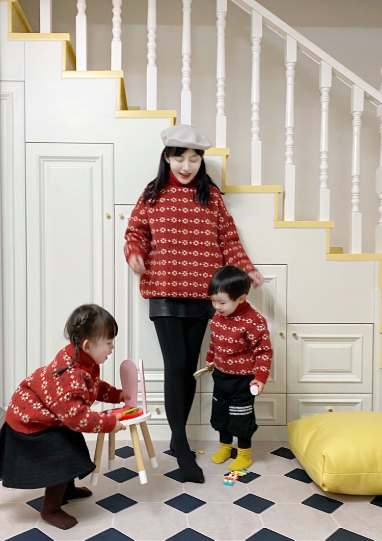 🌸'Cherry🍒-云南省·昆明市·西山区-***-目前在玩***,本人小个子女生,身高158cm,44kg,家有一儿一女龙凤胎,穿90cm衣服,喜欢带孩子探店拍亲子装照片,会修图,想做寄拍接亲子装买家秀