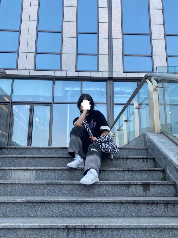 💚-浙江省·宁波市·镇海区-抖音 ***-目前还是学生喜欢跳舞 ,可以接受oversives、辣妹等风格,接受寄拍,可以在***和抖音发布内容