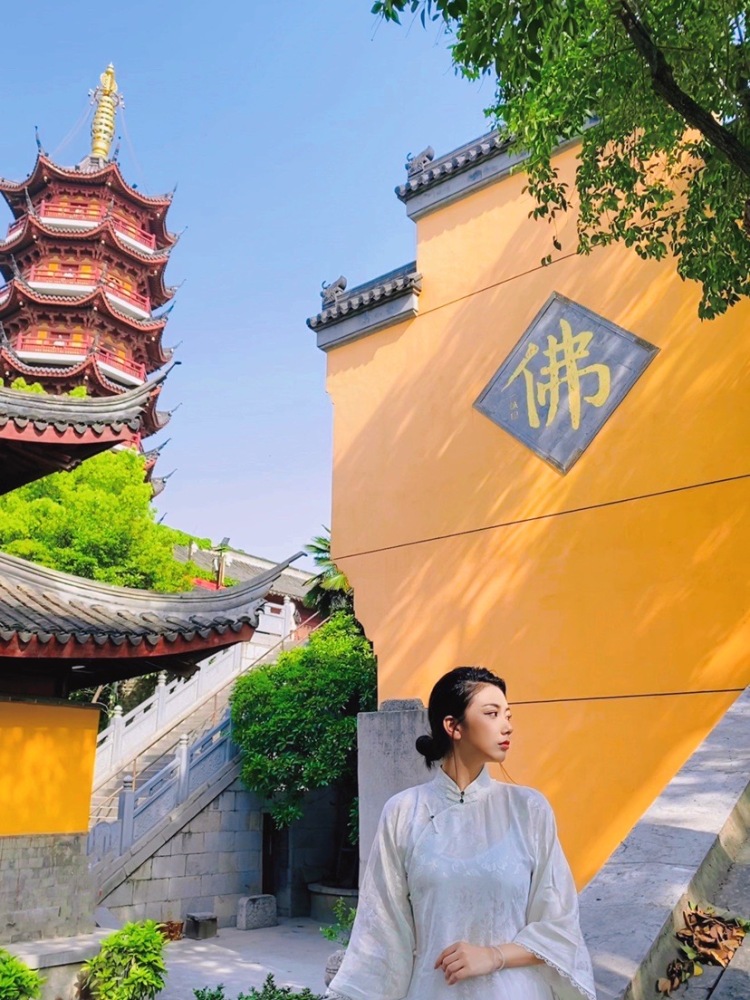 做腻了神仙儿-山东省·烟台市·招远市-做腻了神仙儿-身高168 体重 100
本人形象好气质佳
风格多 出图快 质量高 饰品美妆服饰 寄拍产品 买家秀 什么风格都可以
化妆技术过硬 拍照修图技术过硬 造型技术过硬
抖音分手4600