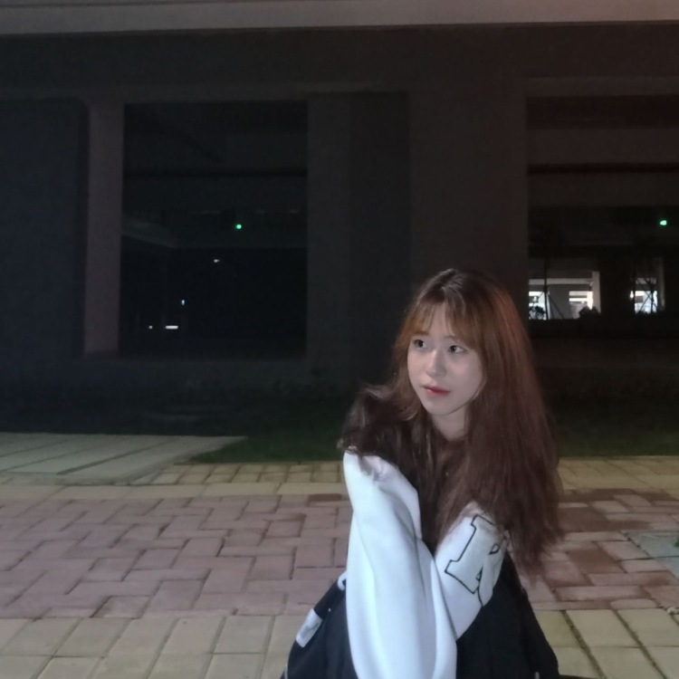 蛋蛋-广东省·清远市·清城区-抖音,***,快手-喜欢摄影会P图,会耐心与商家沟通,本人活泼开朗,会制作vlog,经常逛***抖音,本人身高166,体重55kg,属于梨形身材,19岁